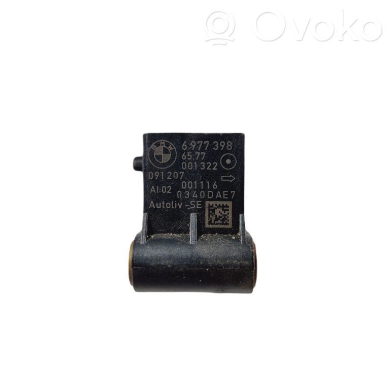 Airbag impact sensor