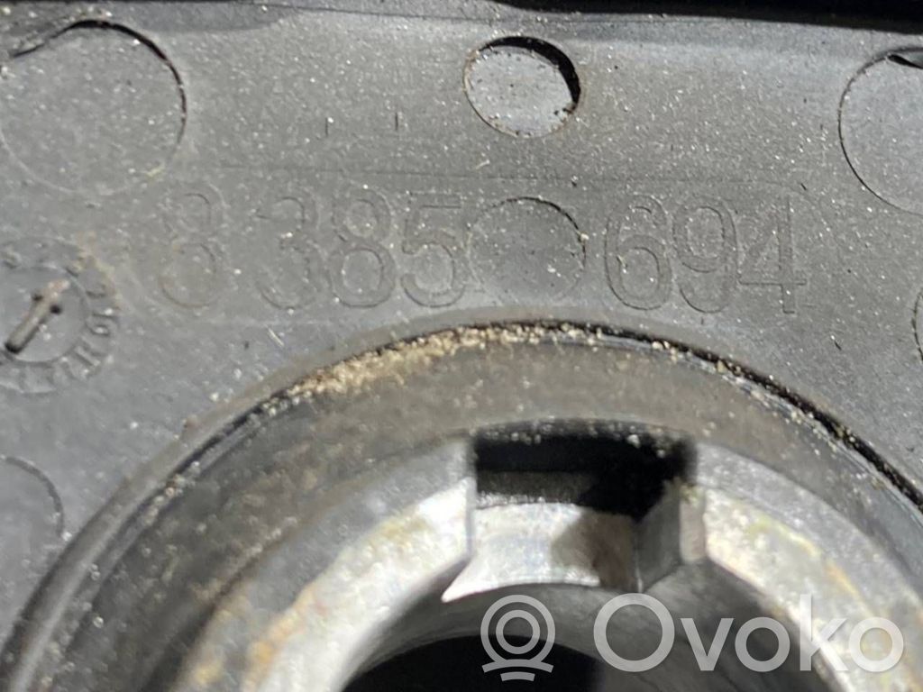 Aizmugurējā stikla aizmugurējā stikla atvēršanas rokturis