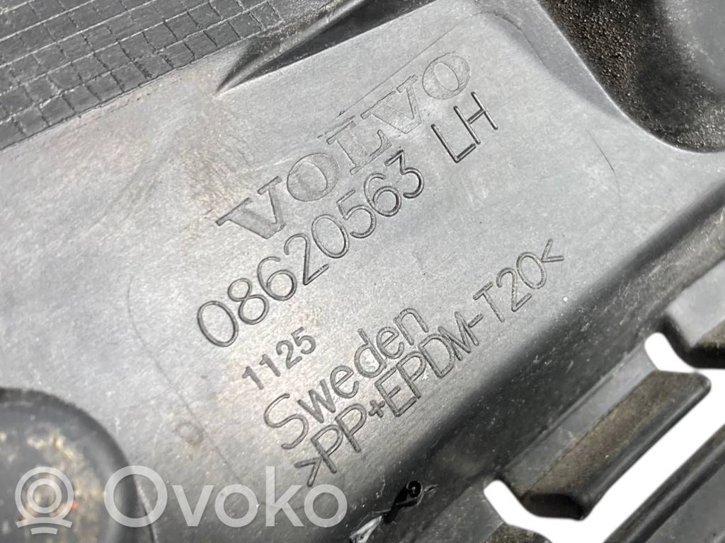 Priekšpusē bampera turētājs