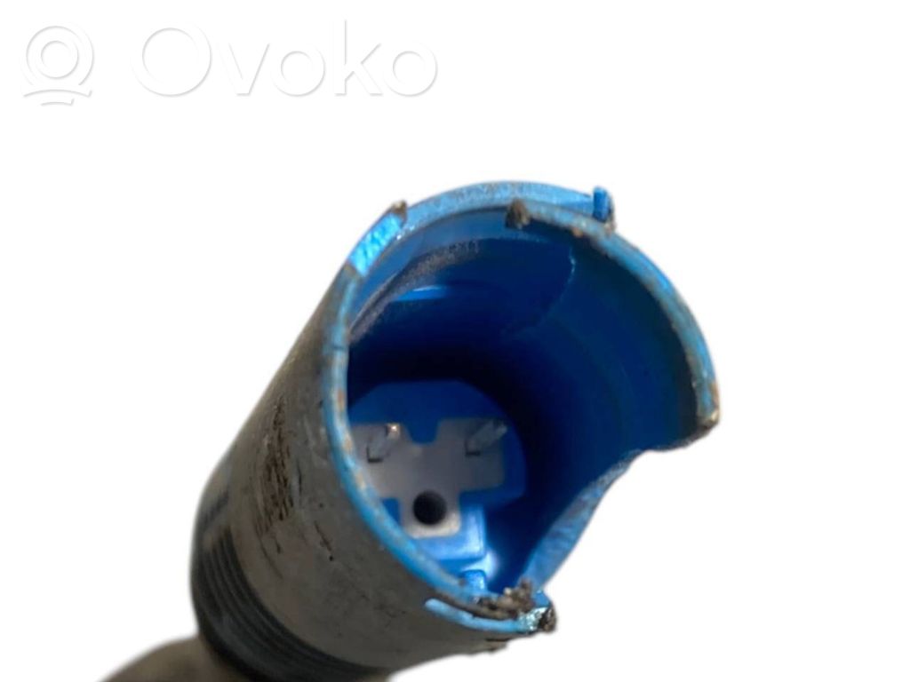 Priekšējā riteņa rumbas vārpstas šarnīrs (stupica, capfa)