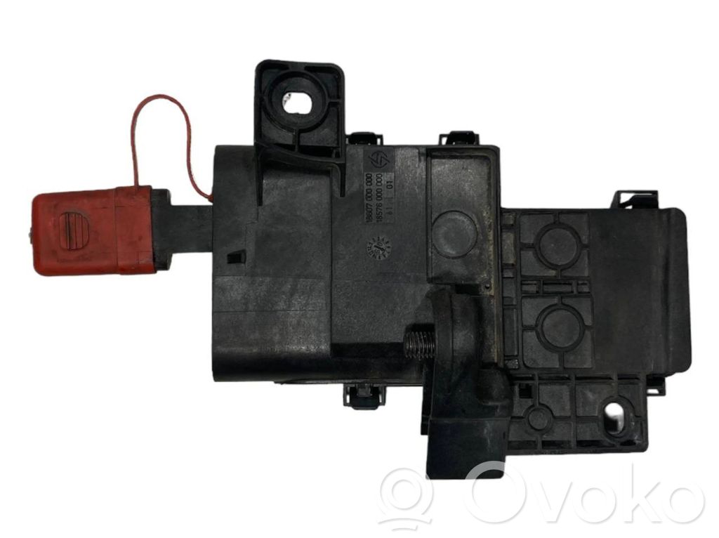 Positive wire connection assembly