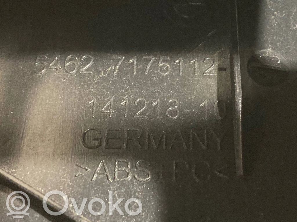 Cita veida bagāžnieka dekoratīvās apdares detaļa