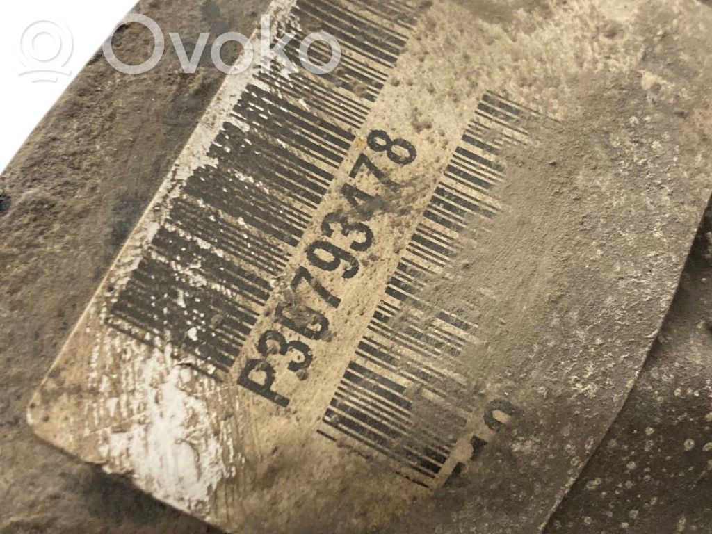 Priekšējā riteņa rumbas vārpstas šarnīrs (stupica, capfa)