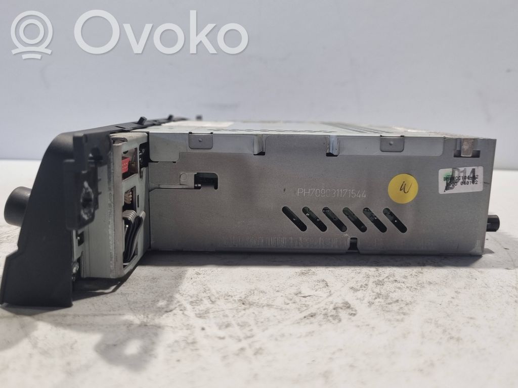 Headlight leveling switch