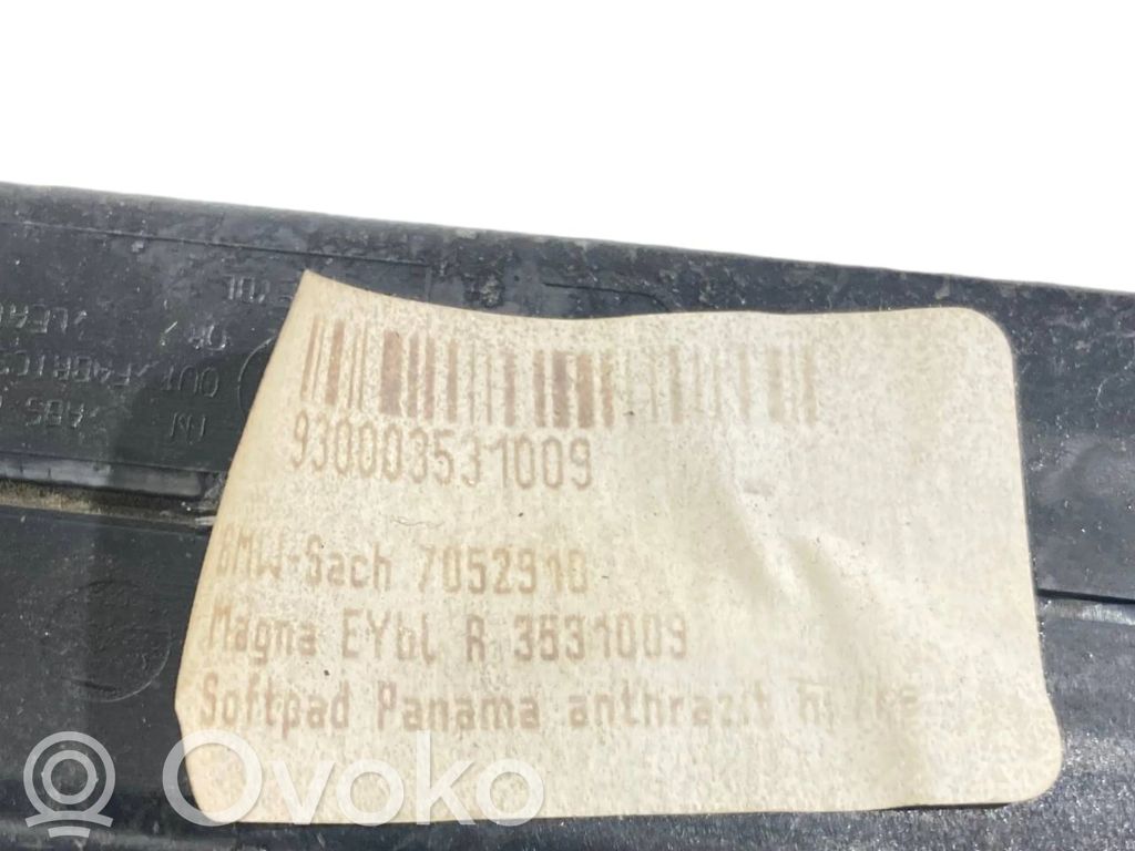 Cita veida salona detaļa