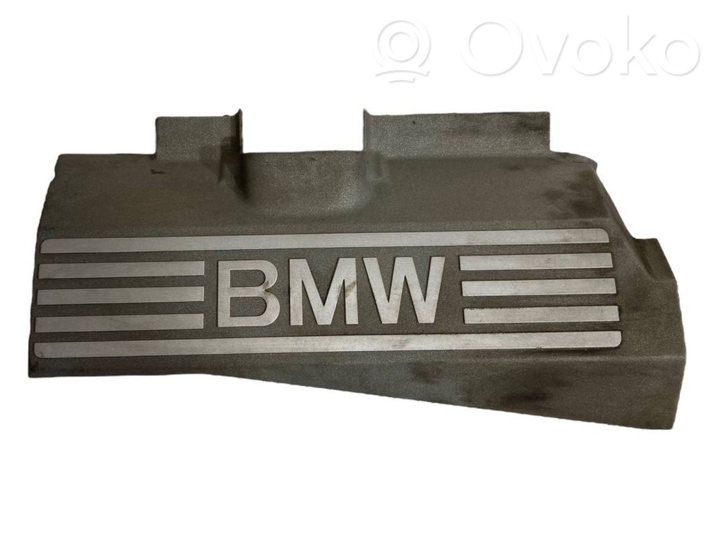 Engine cover (decorative trim)