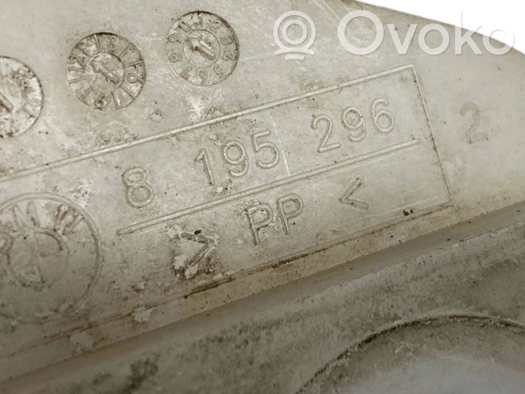 Priekšpusē bampera turētājs