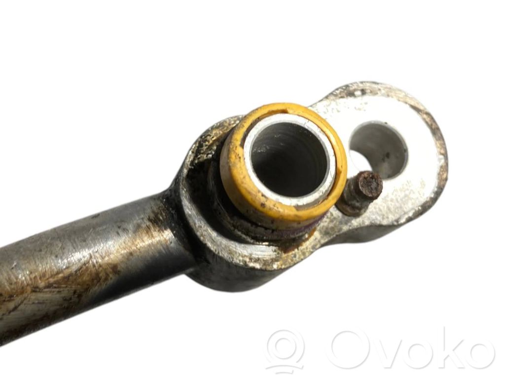 Air conditioner pipe(s) / hose(s)