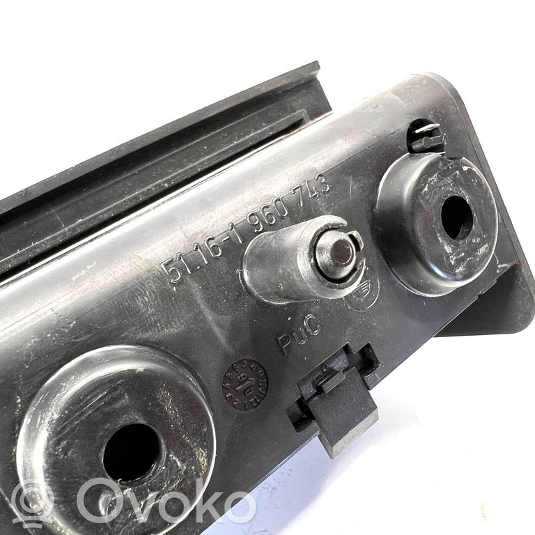 Pelnutrauks (priekšā)