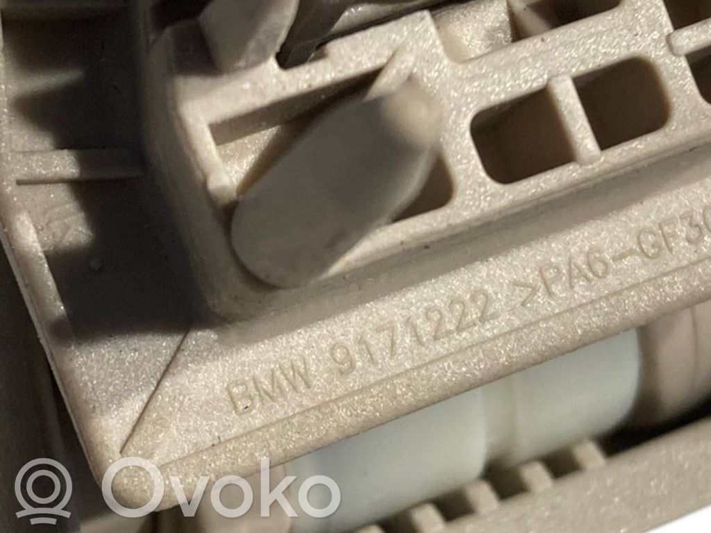 Задняя ручка