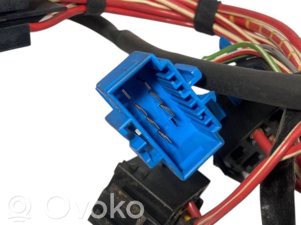 Dzinēja vadu instalācija