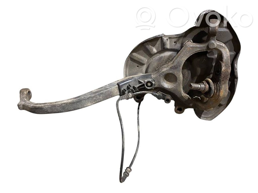 Priekšējā riteņa rumbas vārpstas šarnīrs (stupica, capfa)