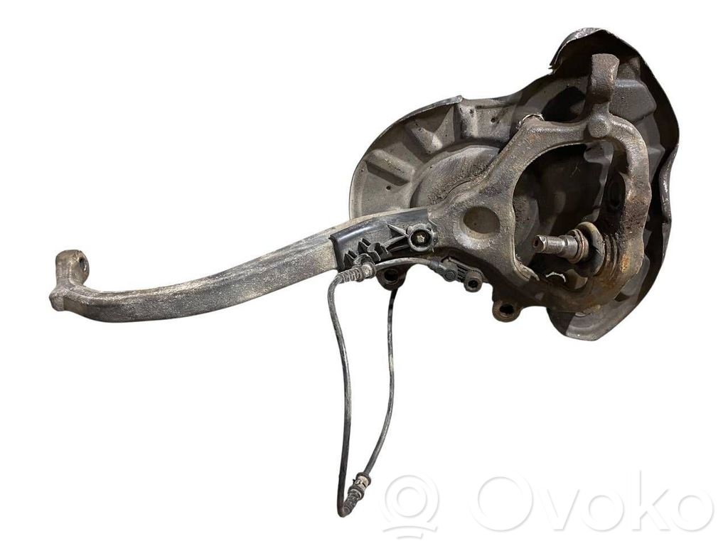 Priekšējā riteņa rumbas vārpstas šarnīrs (stupica, capfa)