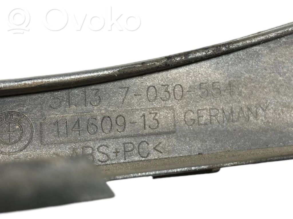 Priekšējā luktura dekoratīvā apdare