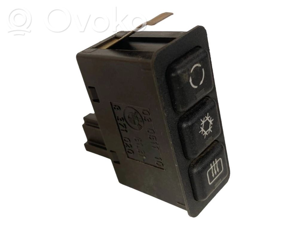 Window electric heating switch