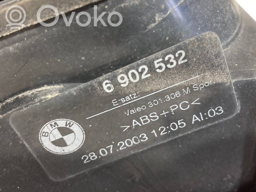 Aizmugurējais lukturis virsbūvē