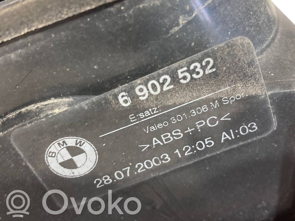 Aizmugurējais lukturis virsbūvē