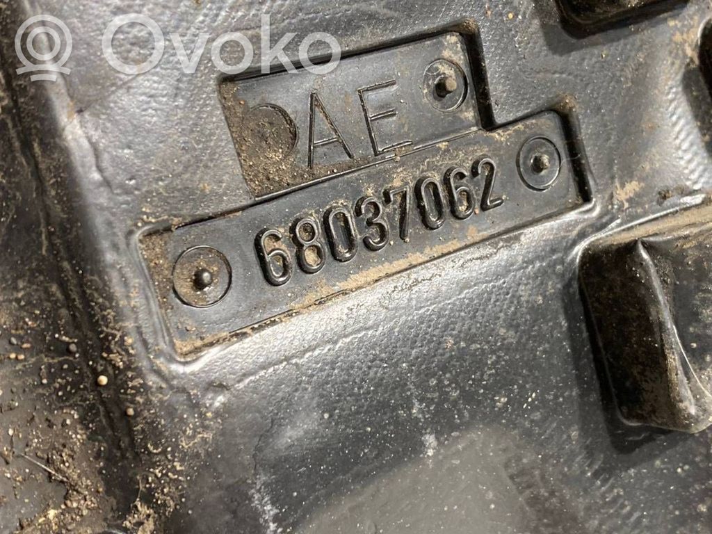 Dzinēja apakšas aizsargs