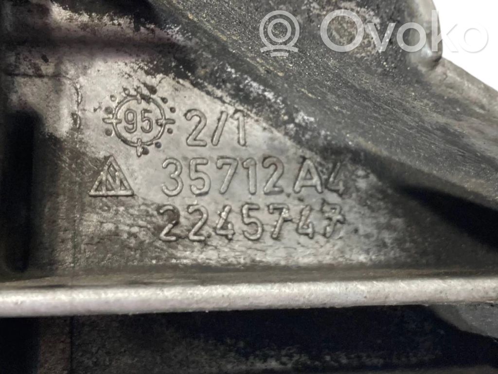 Stūres pastiprinātāja sūkņa stiprinājums