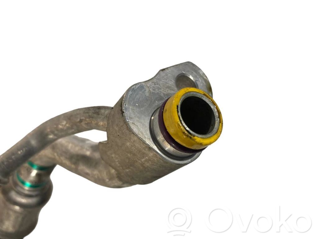 Air conditioner pipe(s) / hose(s)