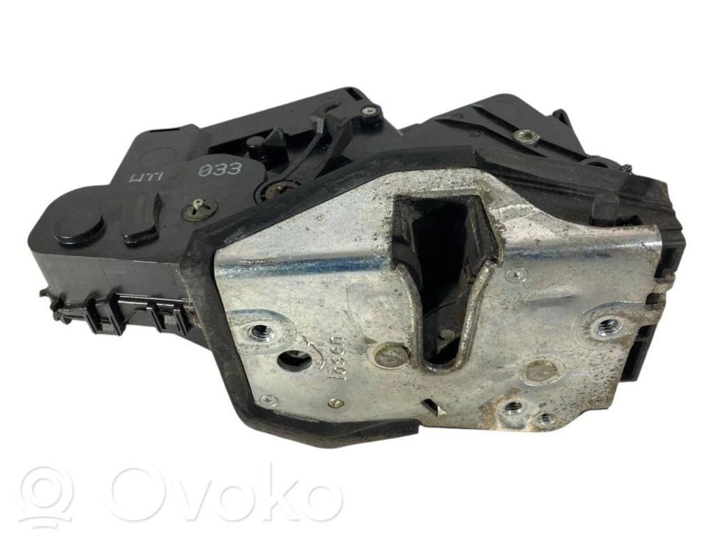 Aizmugurē slēdzene