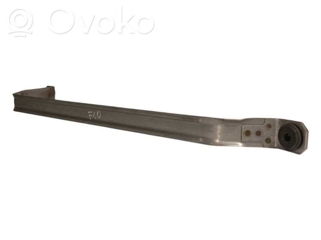 Fuel tank holder(s)