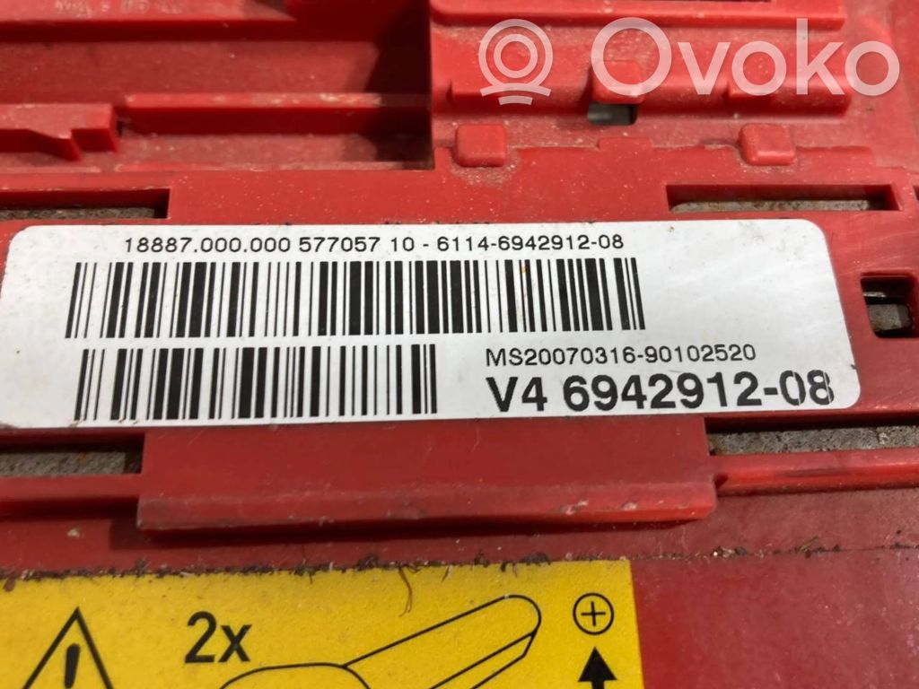 Positive wire connection assembly