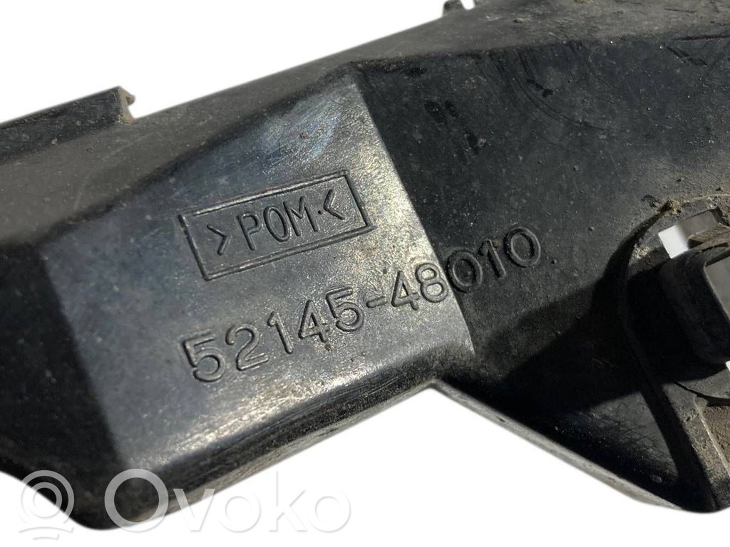 Priekšpusē bampera turētājs