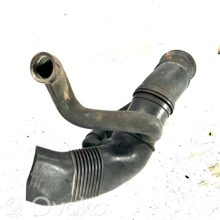 Air intake duct details