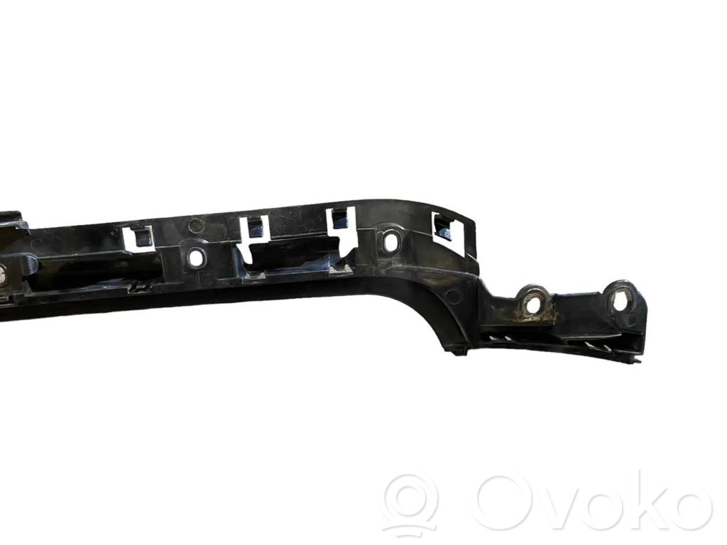 Rear bumper mounting bracket