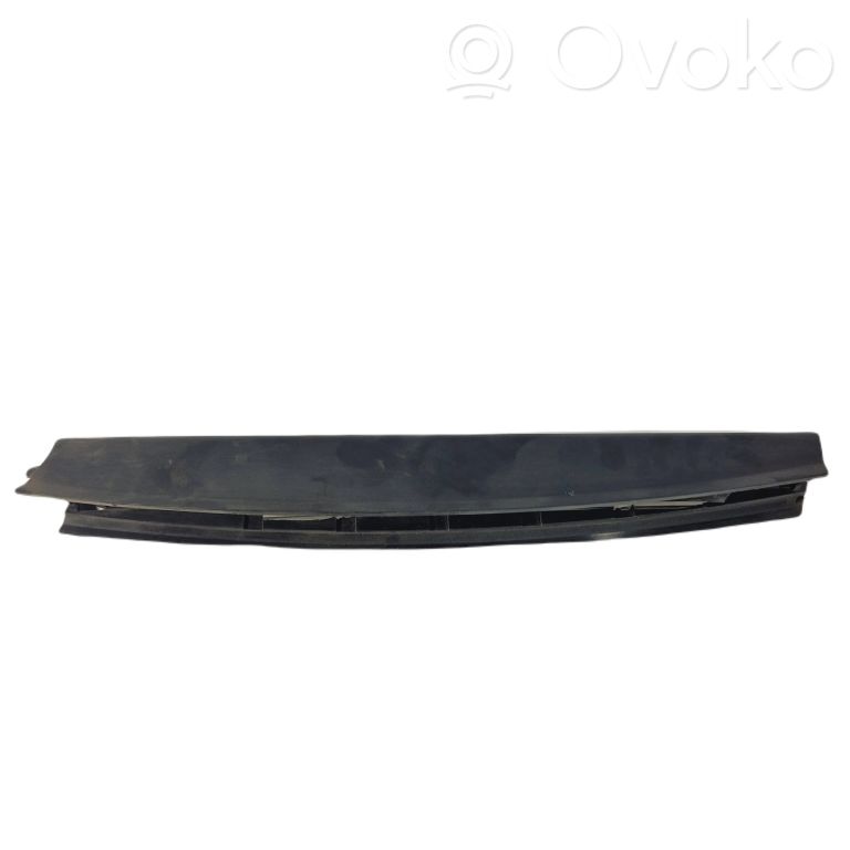 Universal rear side window sunshade/blind