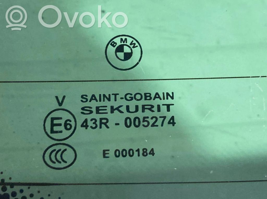 Aizmugurējais stikls