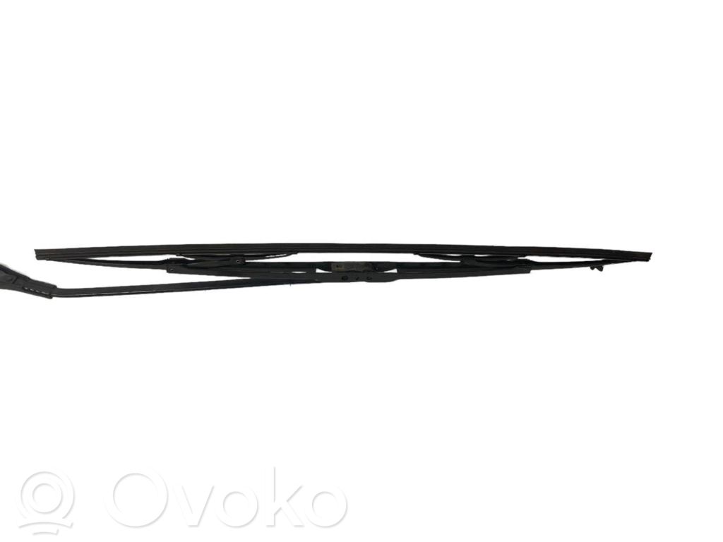 Windshield wiper arm