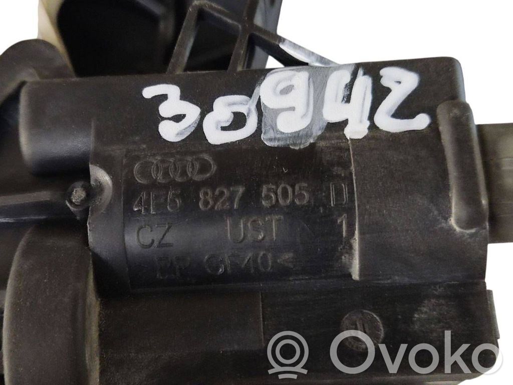 Aizmugurējā pārsega slēdzene