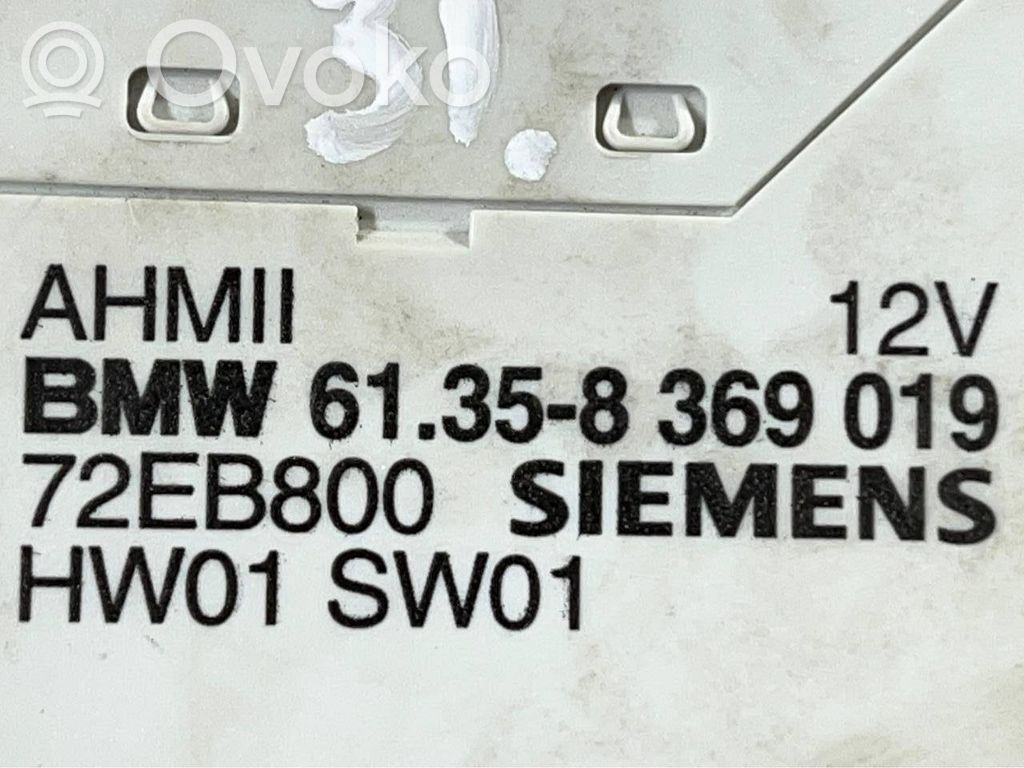 Piekabes āķa vadības bloks