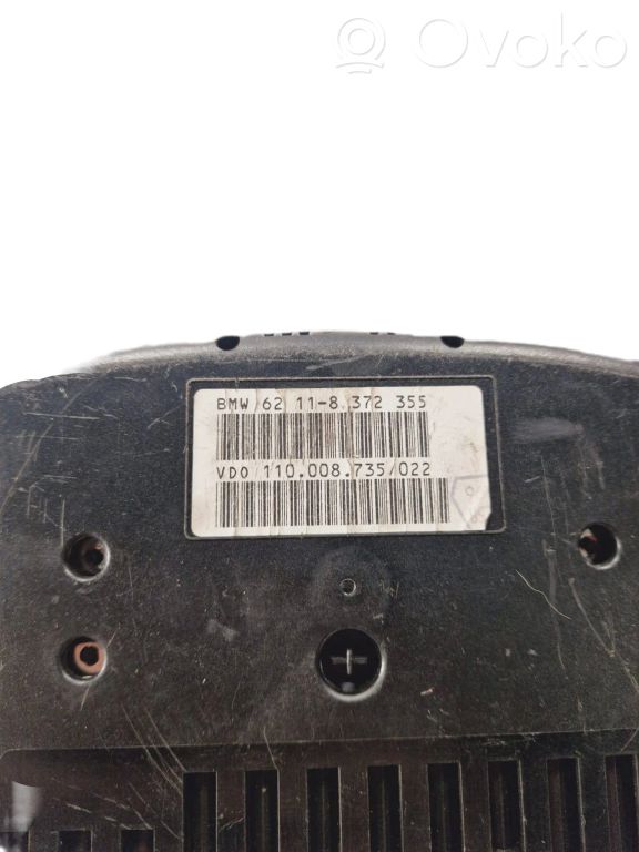 Speedometer (in the instrument panel)