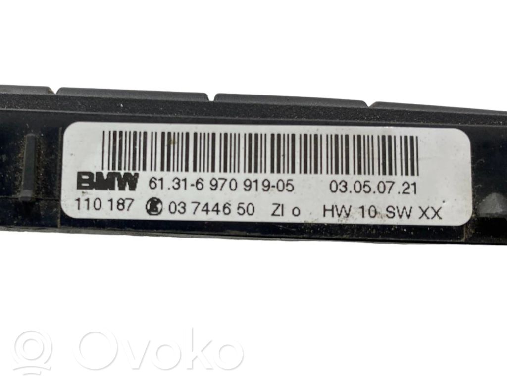 Pretslīdes (ASR) slēdzis