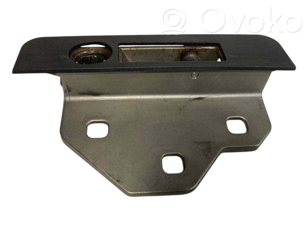 Roof lock