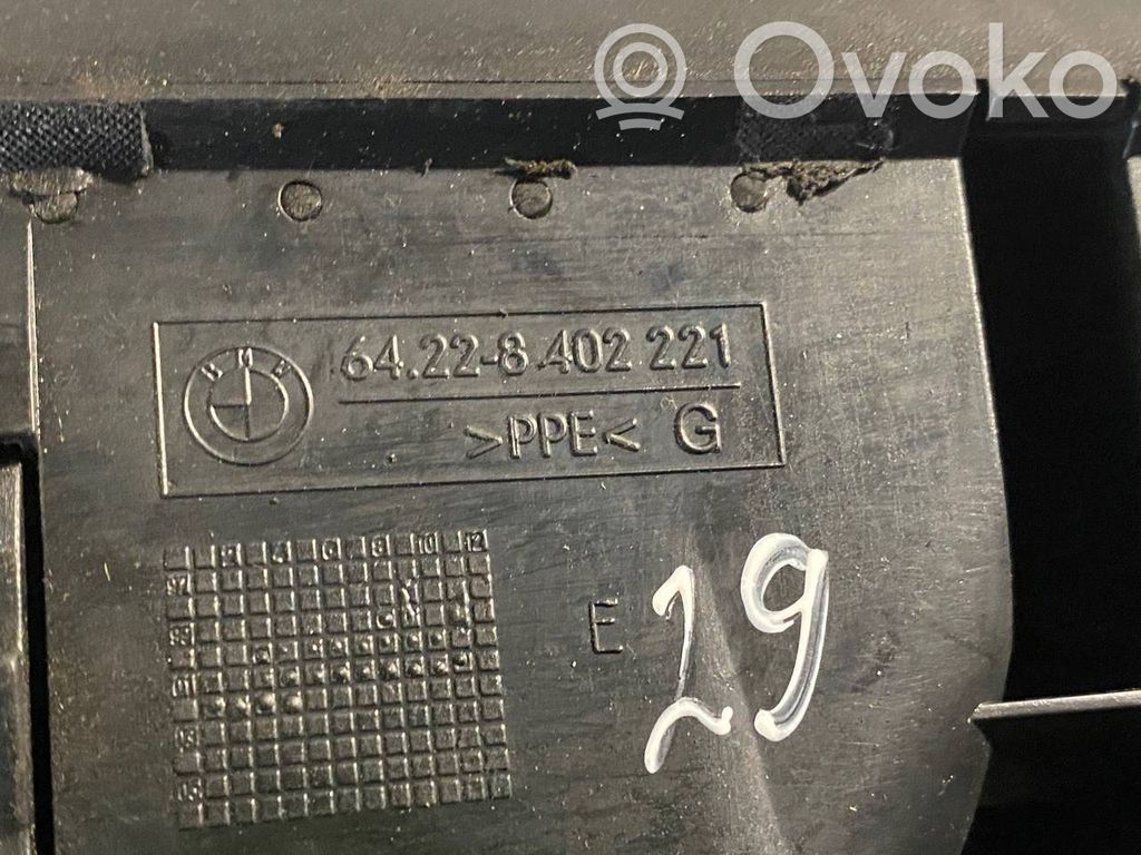 Centrālais gaisa ventilācijas režģis