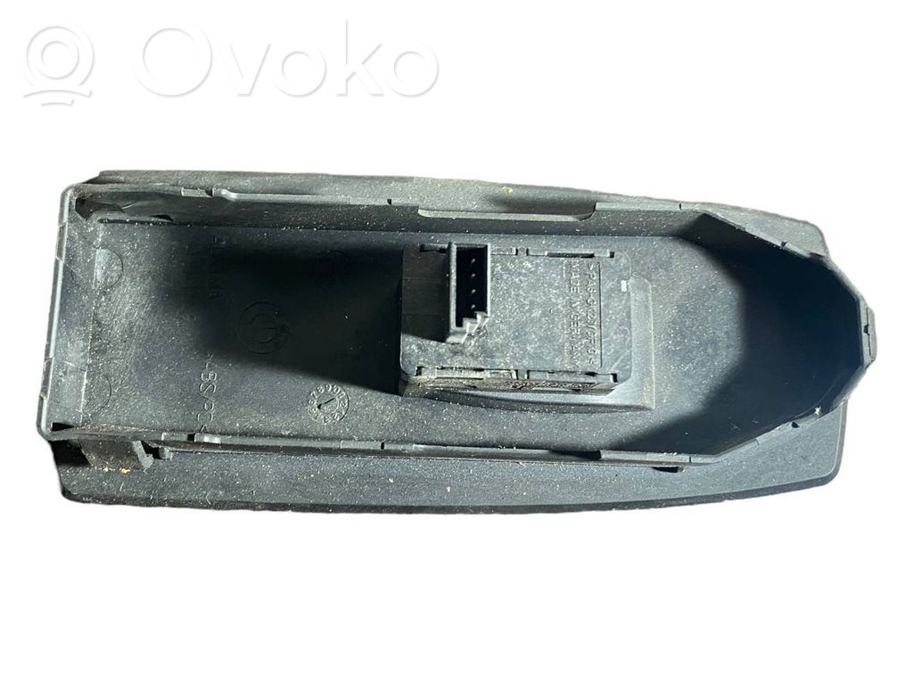 Power window switch