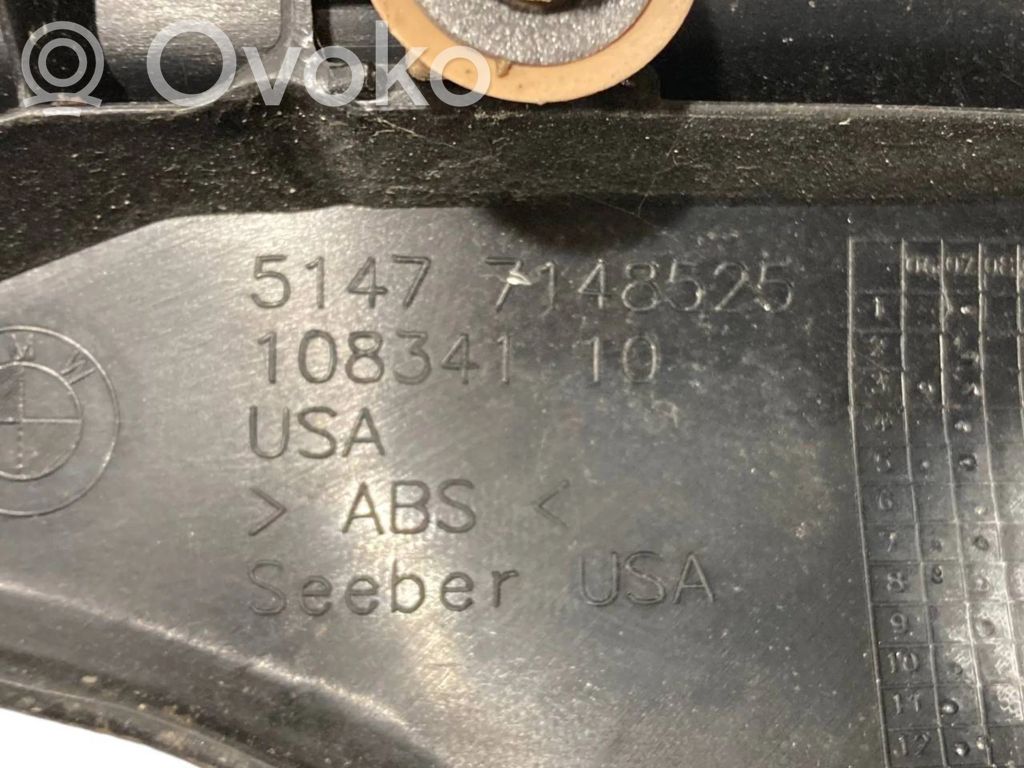 Priekšējā sliekšņa dekoratīvā apdare (iekšējā)