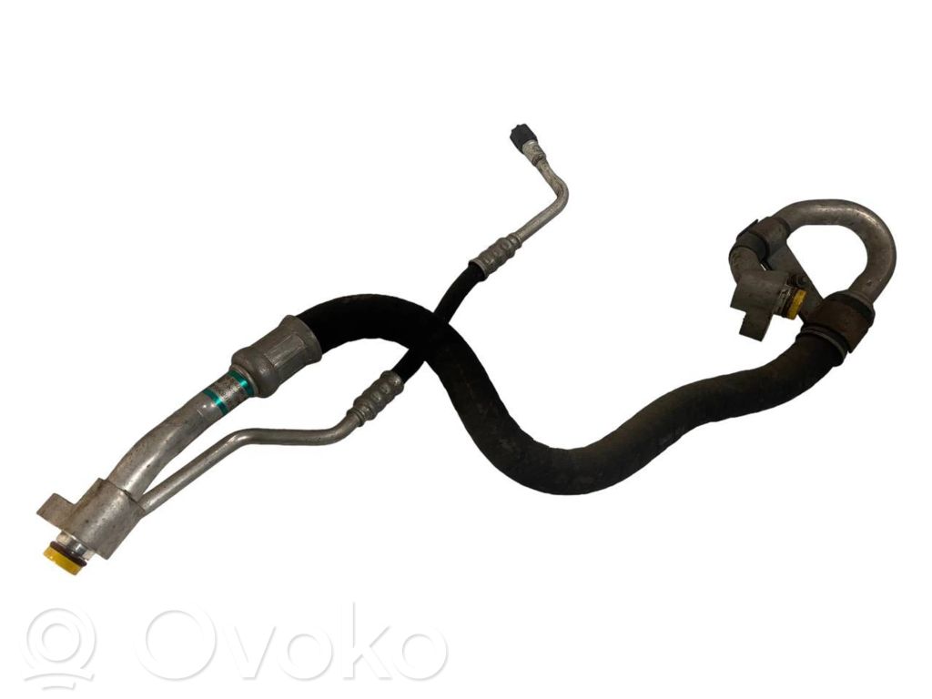 Air conditioner pipe(s) / hose(s)
