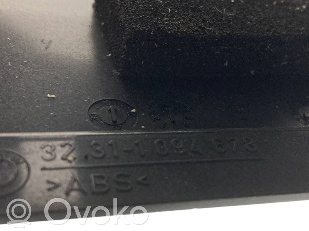 Stūres ass dekoratīvā apdare