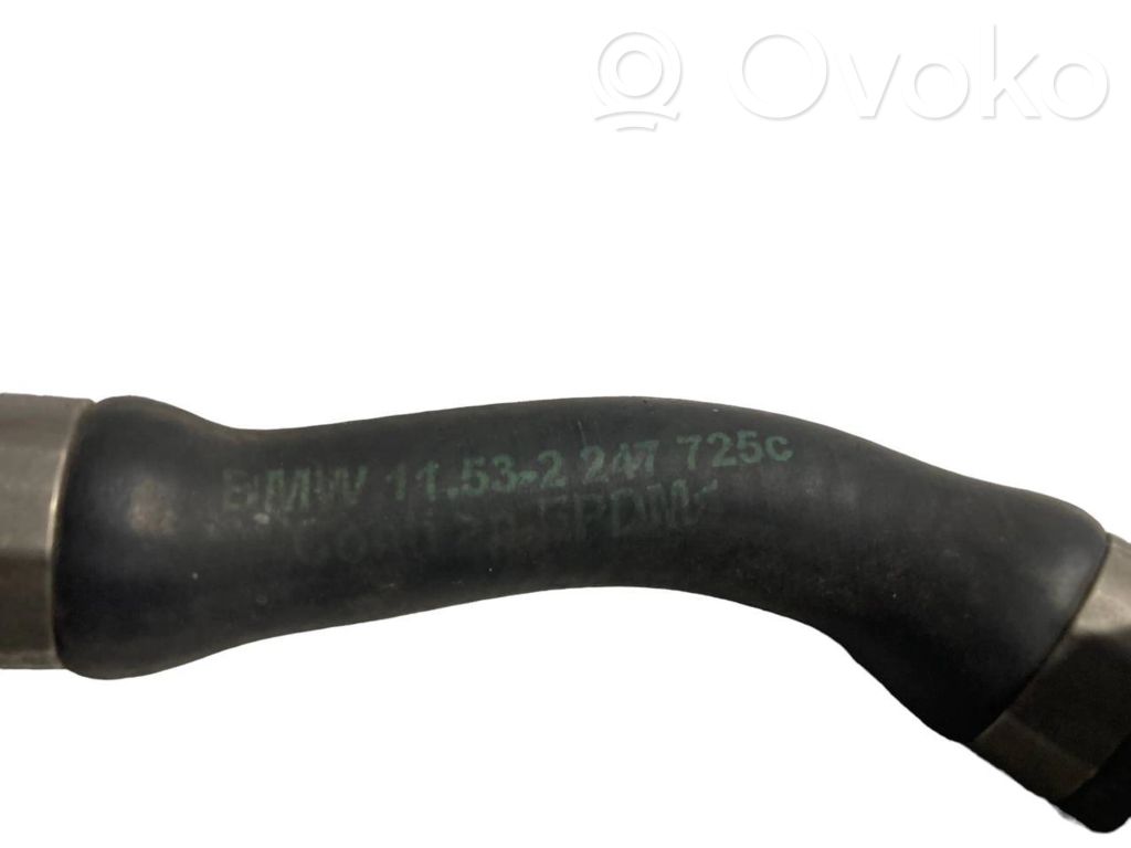 Caurulīte (-es) / šļūtene (-es)