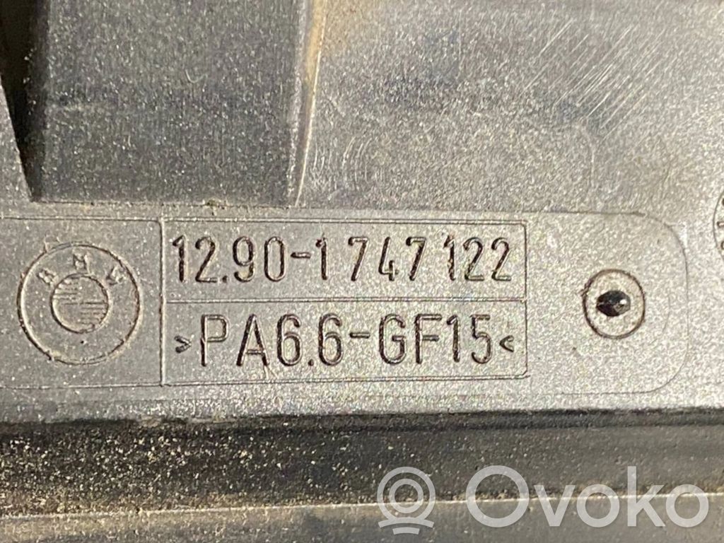 Drošinātāju Kastes vāciņš