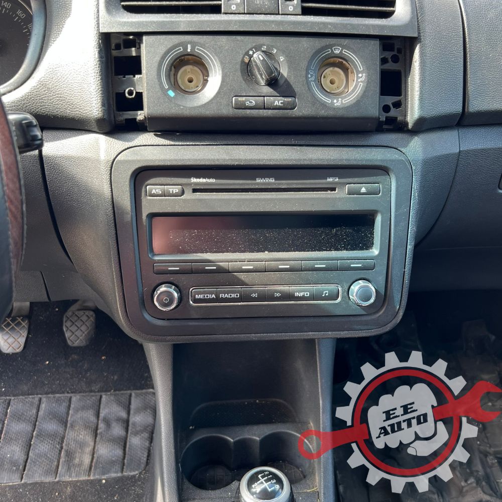Skoda Fabia 2012 запасные части