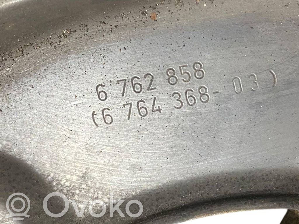 Aizmugurē riteņa rumbas vārpstas šarnīrs (stupica, capfa)
