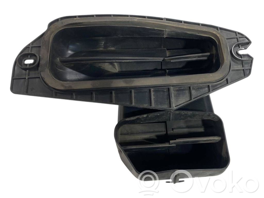 Salona gaisa mezgla plastmasas korpuss