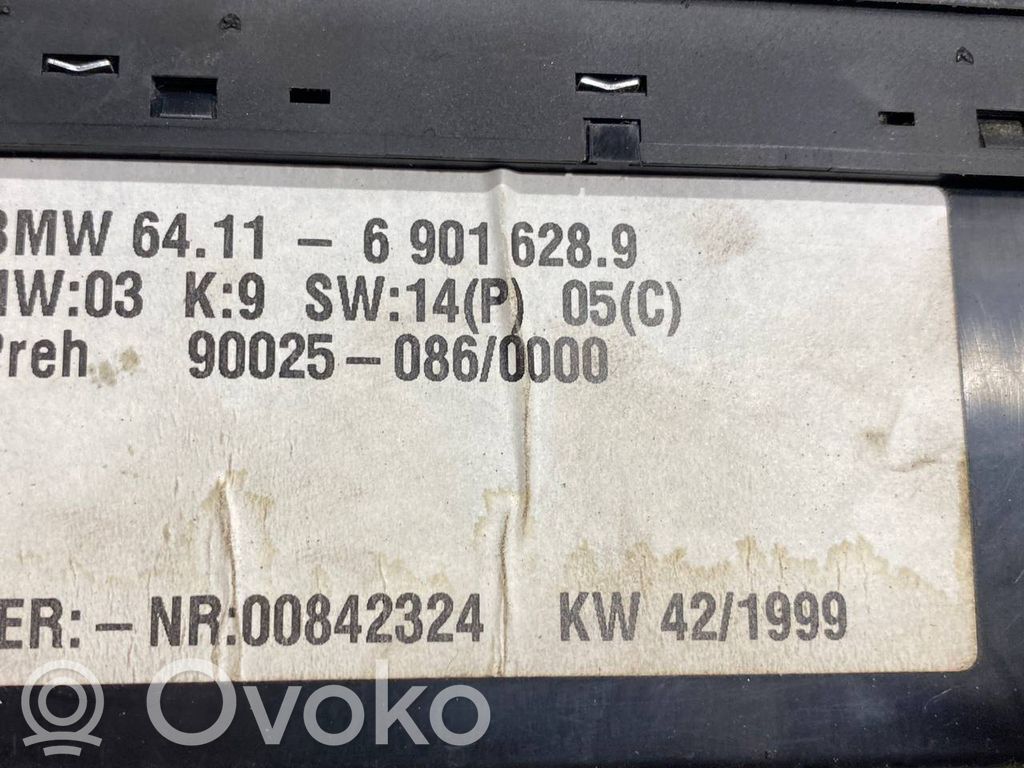 Gaisa kondicioniera / klimata kontroles / salona apsildes vadības bloks (salonā)