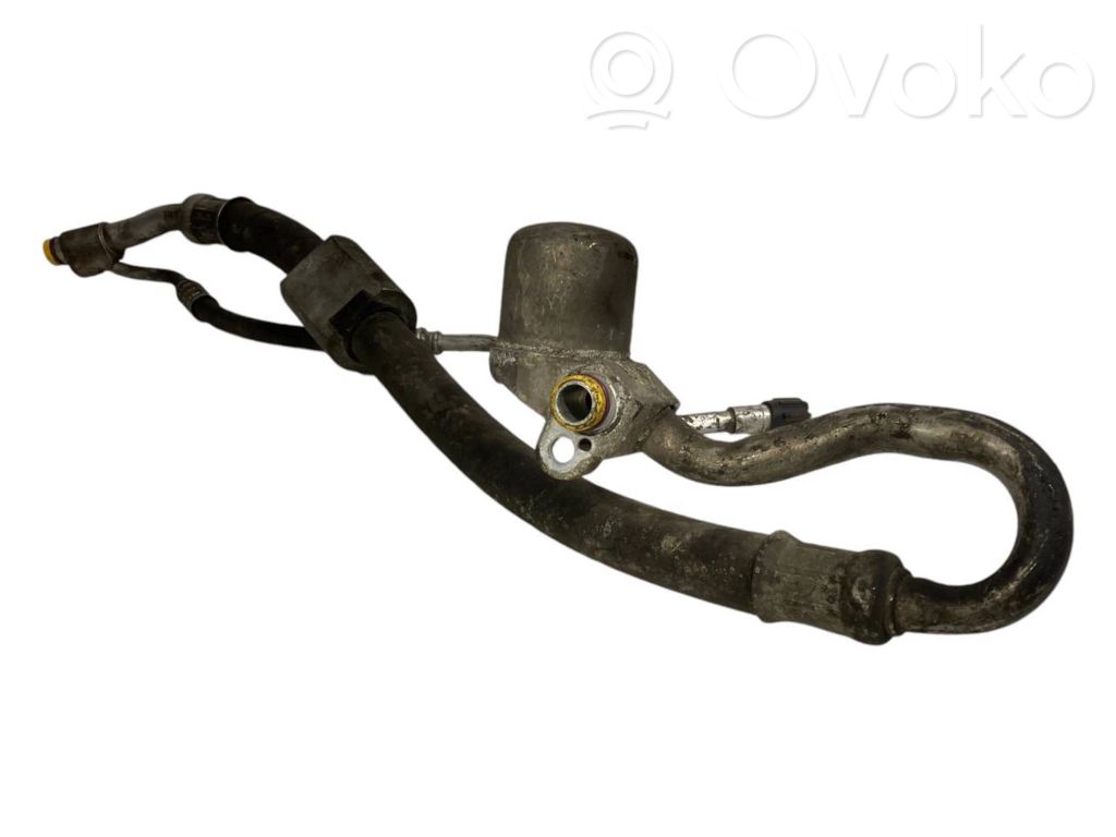 Air conditioner pipe(s) / hose(s)